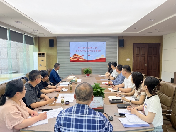 海潮公司黨支部開展5月份統(tǒng)一活動日 (3).jpg
