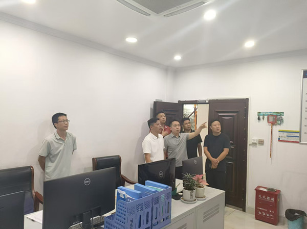 潤郵公司開展“中秋、國慶”節(jié)前安全檢查_副本.jpg