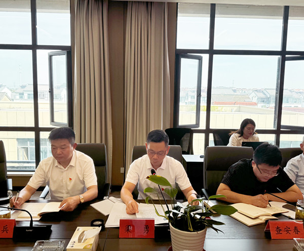 高郵鴨集團(tuán)黨支部召開(kāi)第三季度黨員代表大會(huì) (3)_副本.jpg